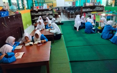 MTsN 4 Bantul Giatkan Literasi Untuk Siswa Udhur