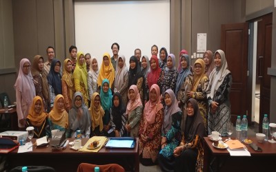 Guru Bahasa Jawa MTsN 4 Bantul Mengikuti Pelatihan Guru Utama Revitalisasi Bahasa Daerah   